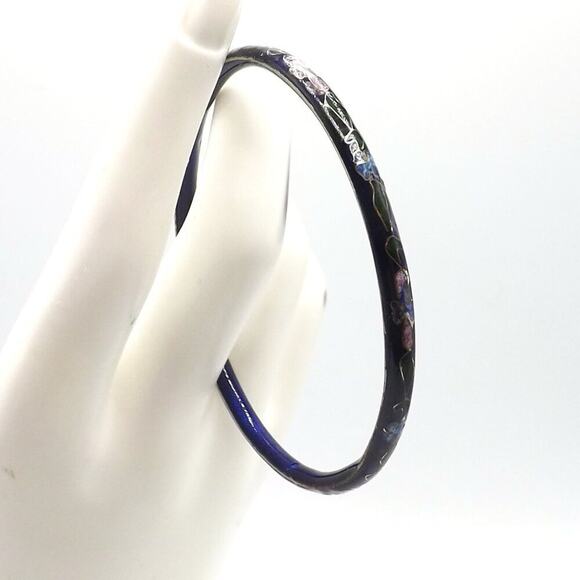 Vintage Cloisonne Floral Bangle Bracelet, Dark Blue Enamel, 7 3/4 Inch, 1960s - Picture 2 of 12